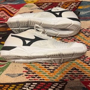 Mizuno Womens VOLLEYBALL shoes